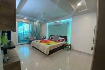 Living Room in 4 BHK Builder Floor at Sector 52 – for Sale