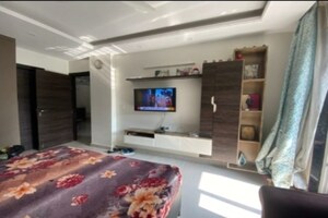 Parking in 4 BHK Builder Floor at Sector 52 – for Sale