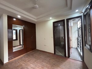Room in 3 BHK Builder Floor at East Of Kailash – for Rent