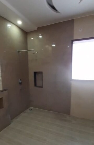 Room in 4 BHK Independent House at Sector 7 – for Rent