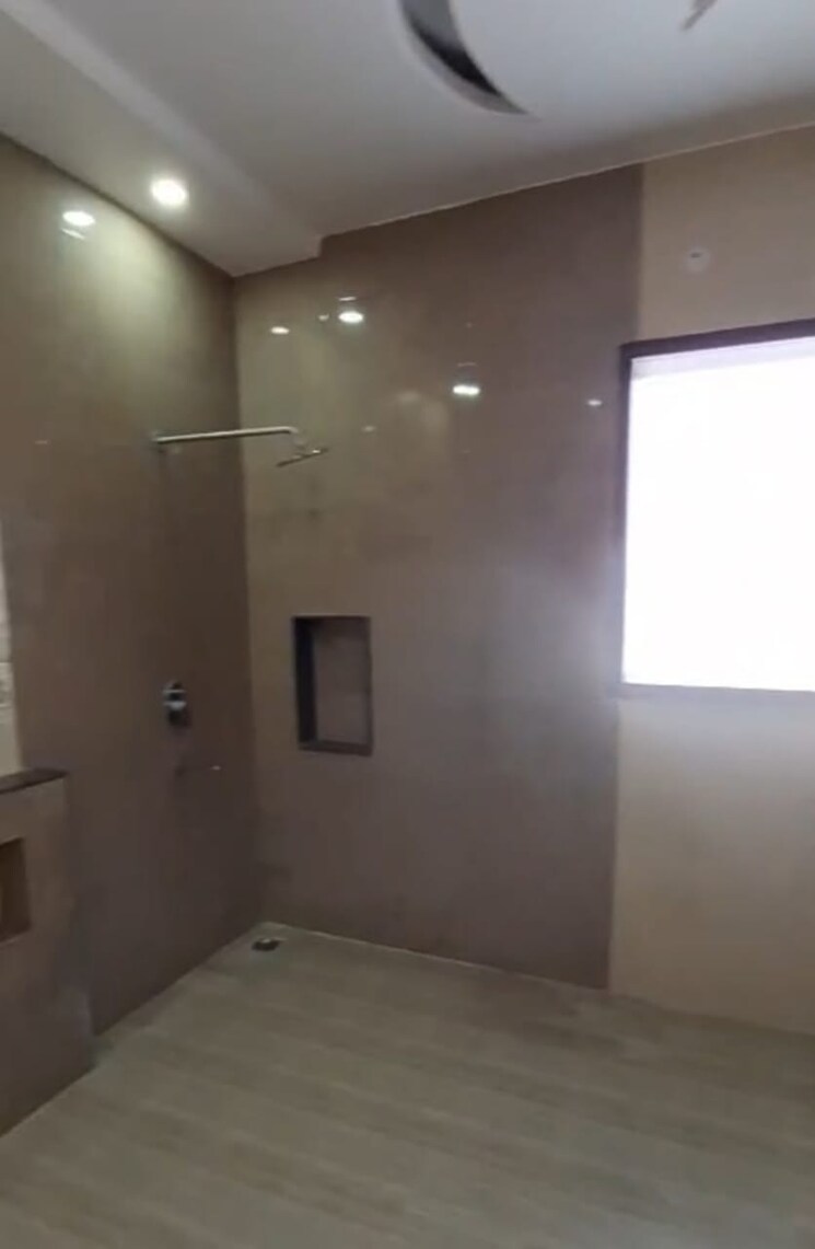 Room, sector 7 4 Bedroom 250 Sq.Yd. Independent House In Sector 7 Faridabad 9286526