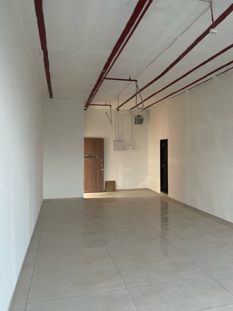 Room, chandak-unicorn Commercial Office Space 840 Sq.Ft. In Jeevan Nagar Mumbai 9286562