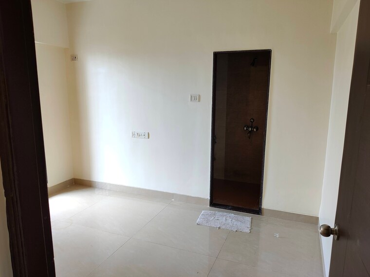 Room, suryakiran-tower 1 Bedroom 680 Sq.Ft. Apartment In Kandivali East Mumbai 9286567