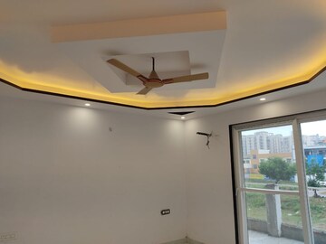Furnished Amenities in 4 BHK Builder Floor at Parklands, Sector 85 – for Sale