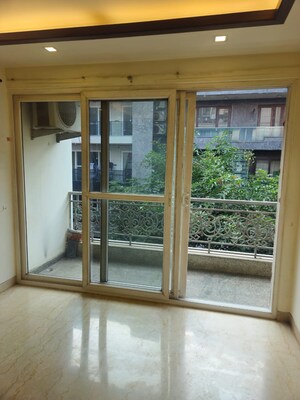 Room in 3 BHK Builder Floor at Greater Kailash – for Sale