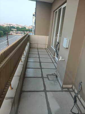 Balcony in 6+ BHK Independent House at Unitech The Residences, Sector 117 – for Rent