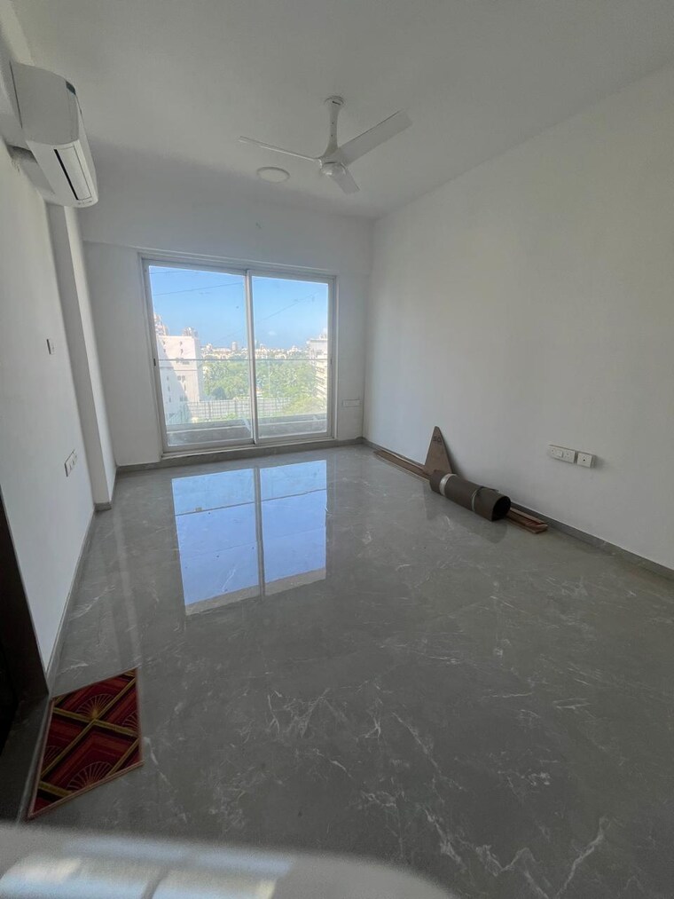 Room, andheri west 3 Bedroom 1200 Sq.Ft. Apartment In Andheri West Mumbai 9286631
