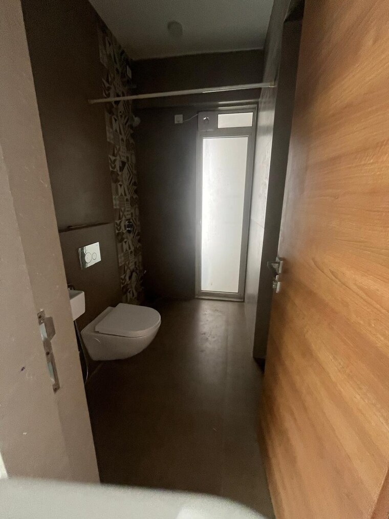 Bathroom, andheri west 3 Bedroom 1200 Sq.Ft. Apartment In Andheri West Mumbai 9286631