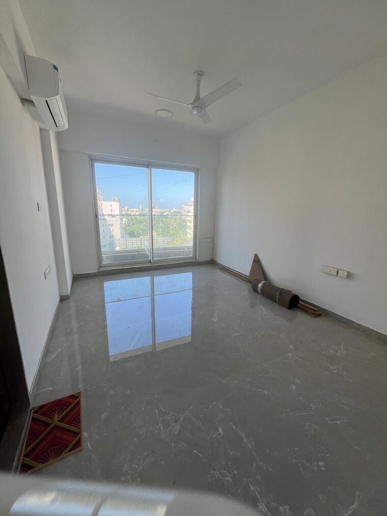 Room, andheri west 3 Bedroom 1200 Sq.Ft. Apartment In Andheri West Mumbai 9286631