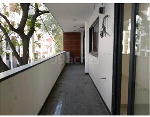 Kitchen in 4 BHK Builder Floor at Unitech South City 1, South City 1 – for Sale