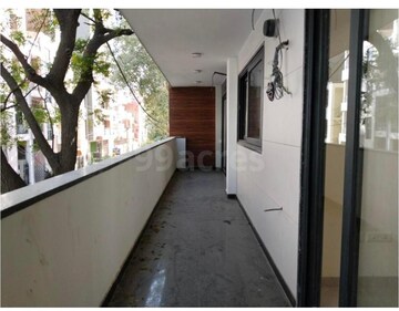 Kitchen in 4 BHK Builder Floor at Unitech South City 1, South City 1 – for Sale