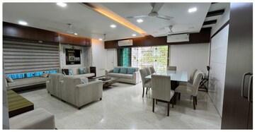 Gym in 4 BHK Apartment at Arihant Apartments Khar, Khar West – for Rent