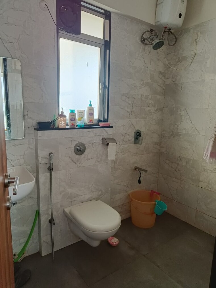 Bathroom, vtp-hilife 2 Bedroom 802 Sq.Ft. Apartment In Wakad Pune 9286632