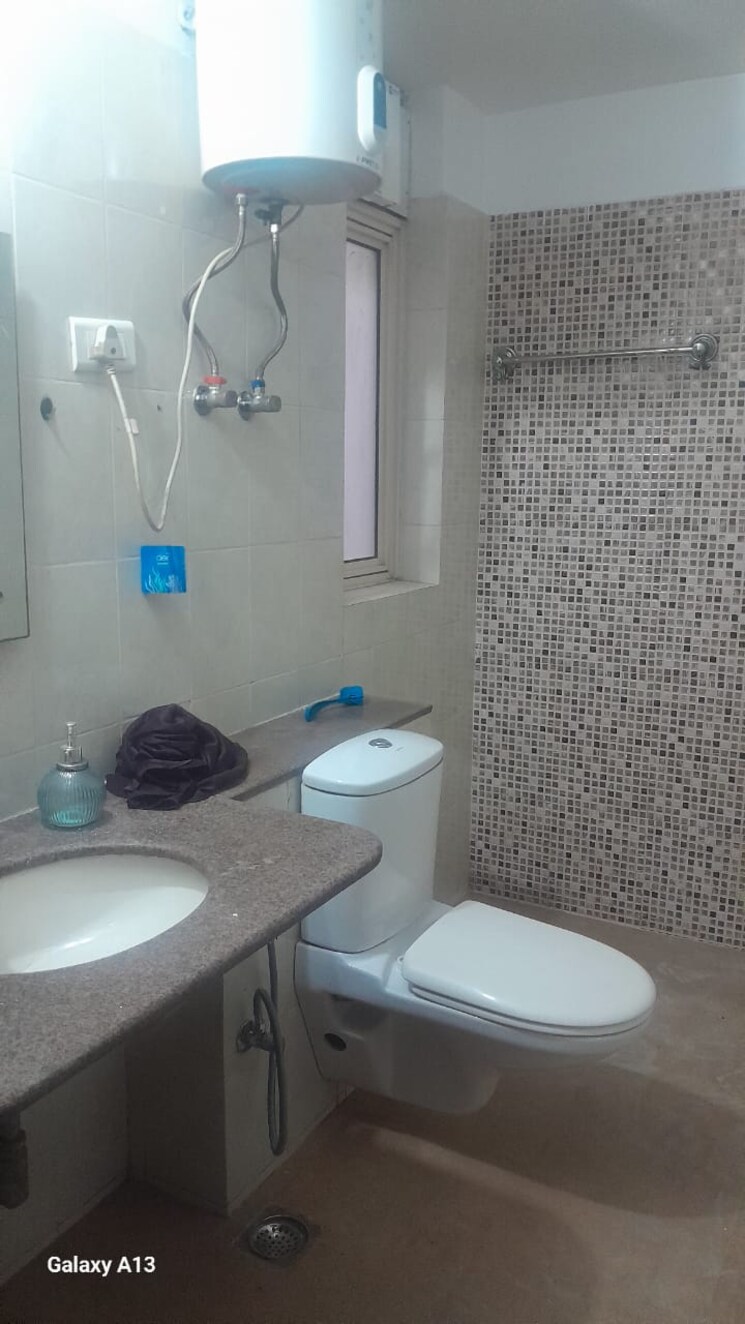 Bathroom, nirvana-country-birch-court 4 Bedroom 2501 Sq.Ft. Apartment In Sector 50 Gurgaon 9286687
