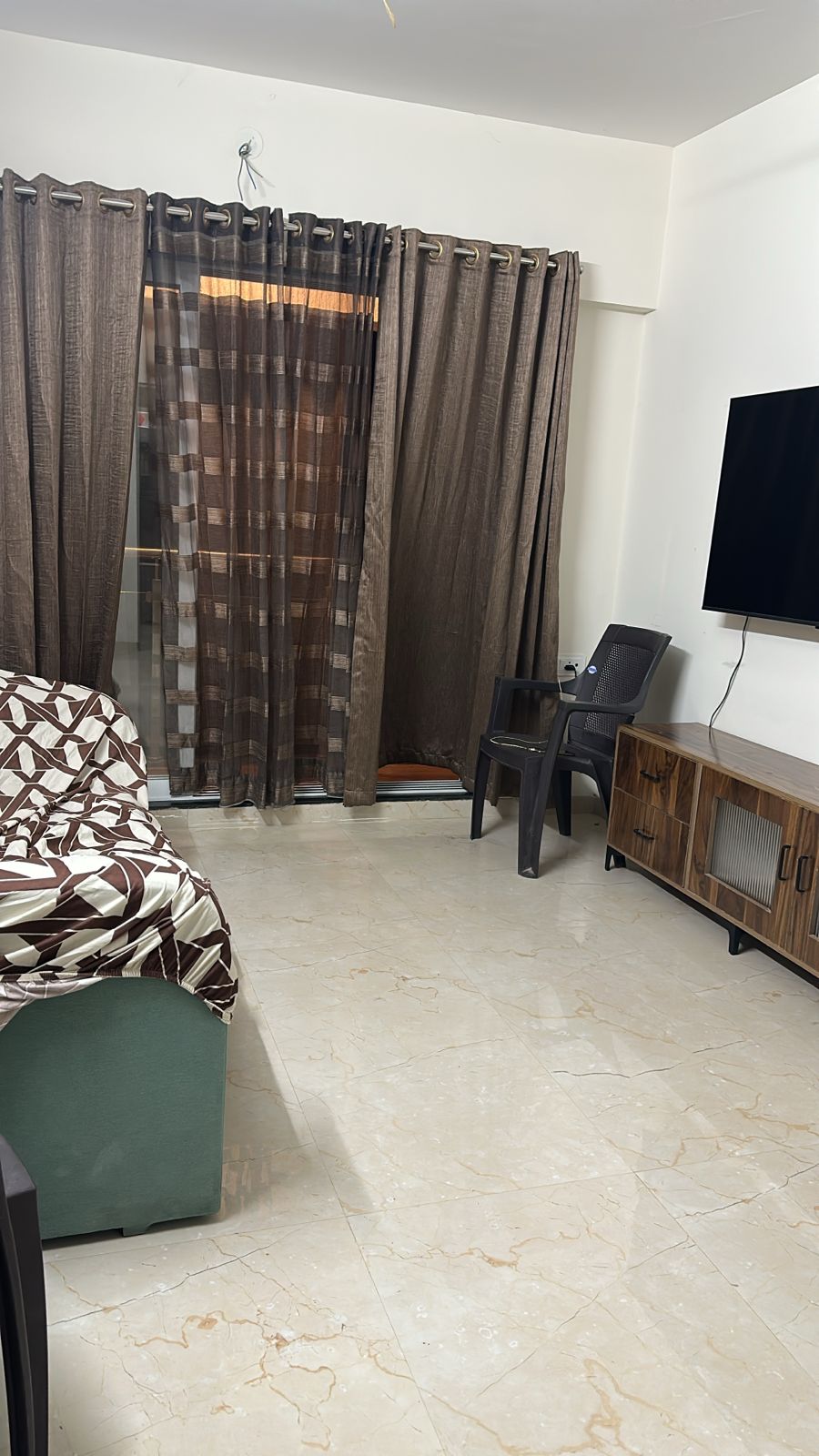 2 BHK + Pooja Room Apartment For Rent in Dosti West County