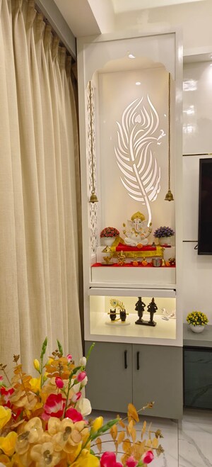 Furnished Amenities in 1 BHK Apartment at Lodha Amara, Kolshet Road – for Rent