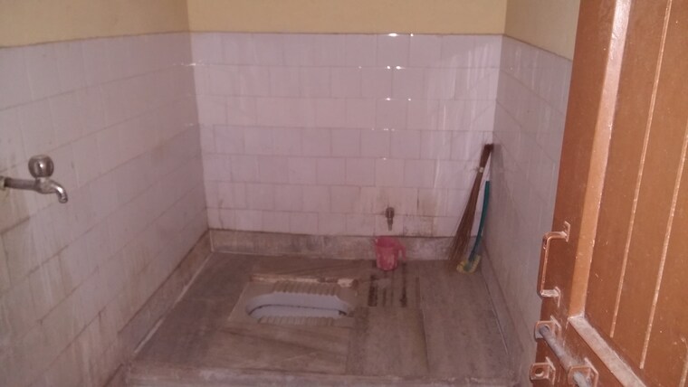Bathroom, jaitpura 2.5 Bedroom 600 Sq.Ft. Independent House In Jaitpura Varanasi 9286753