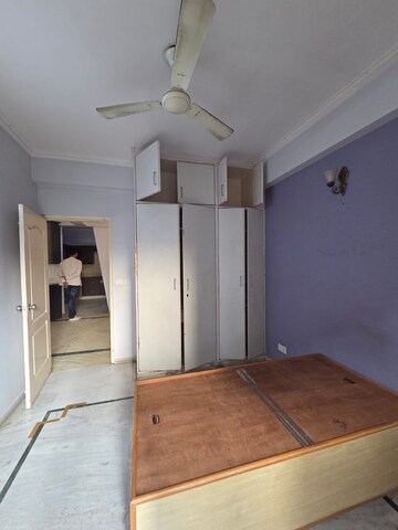 Building Lobby in 2 BHK Builder Floor at East End Apartments, Indrapuram – for Sale
