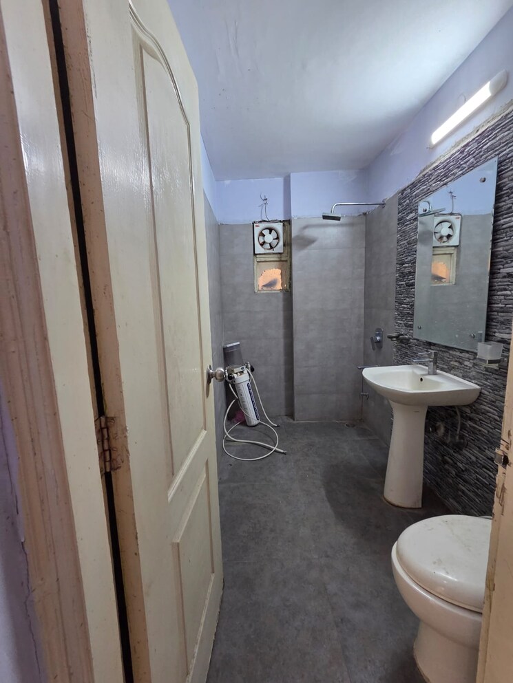 undefined, east-end-apartments 2 Bedroom 1000 Sq.Ft. Builder Floor In Indrapuram Ghaziabad 9286803