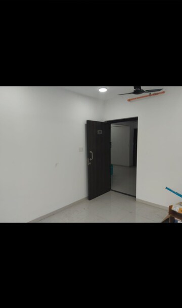 Room in 1 BHK Apartment at UK Iridium, Kandivali East – for Rent