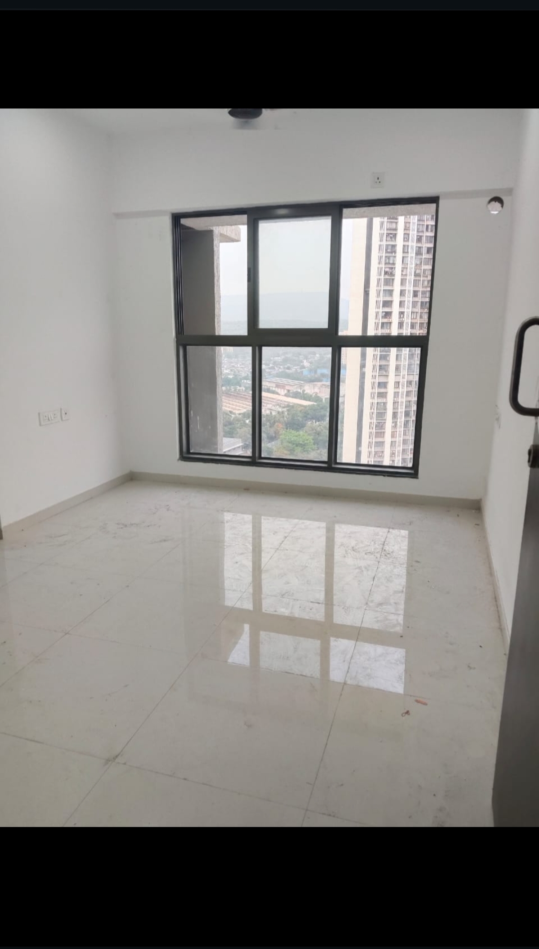 2 BHK Apartment For Rent in UK Iridium