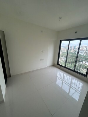2 BHK Apartment For Rent in Oxford Navrang Crystal, Goregaon West