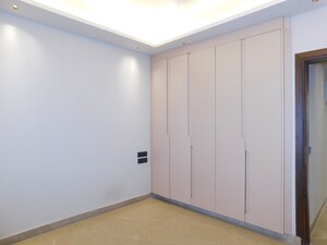 Room in 3 BHK Builder Floor at Chittaranjan Park – for Sale