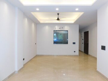 Room in 3 BHK Builder Floor at Chittaranjan Park – for Sale