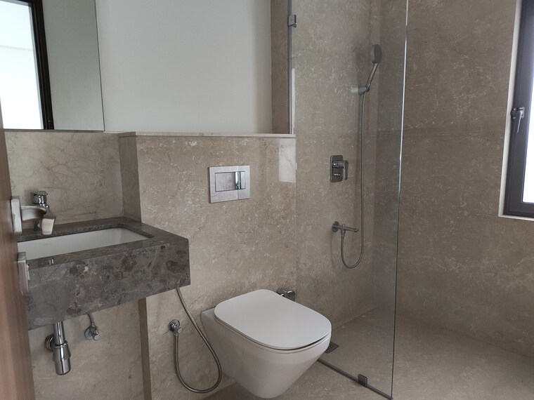 Bathroom, piramal-mahalaxmi 2 Bedroom 740 Sq.Ft. Apartment In Mahalaxmi Mumbai 9286853