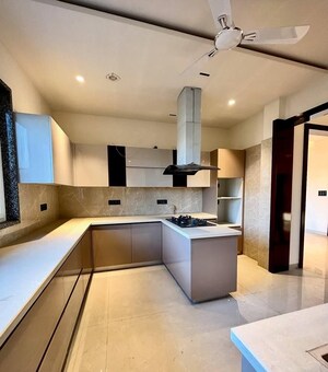 Kitchen in 3 BHK Builder Floor at BP Homes, Sector 85 – for Sale