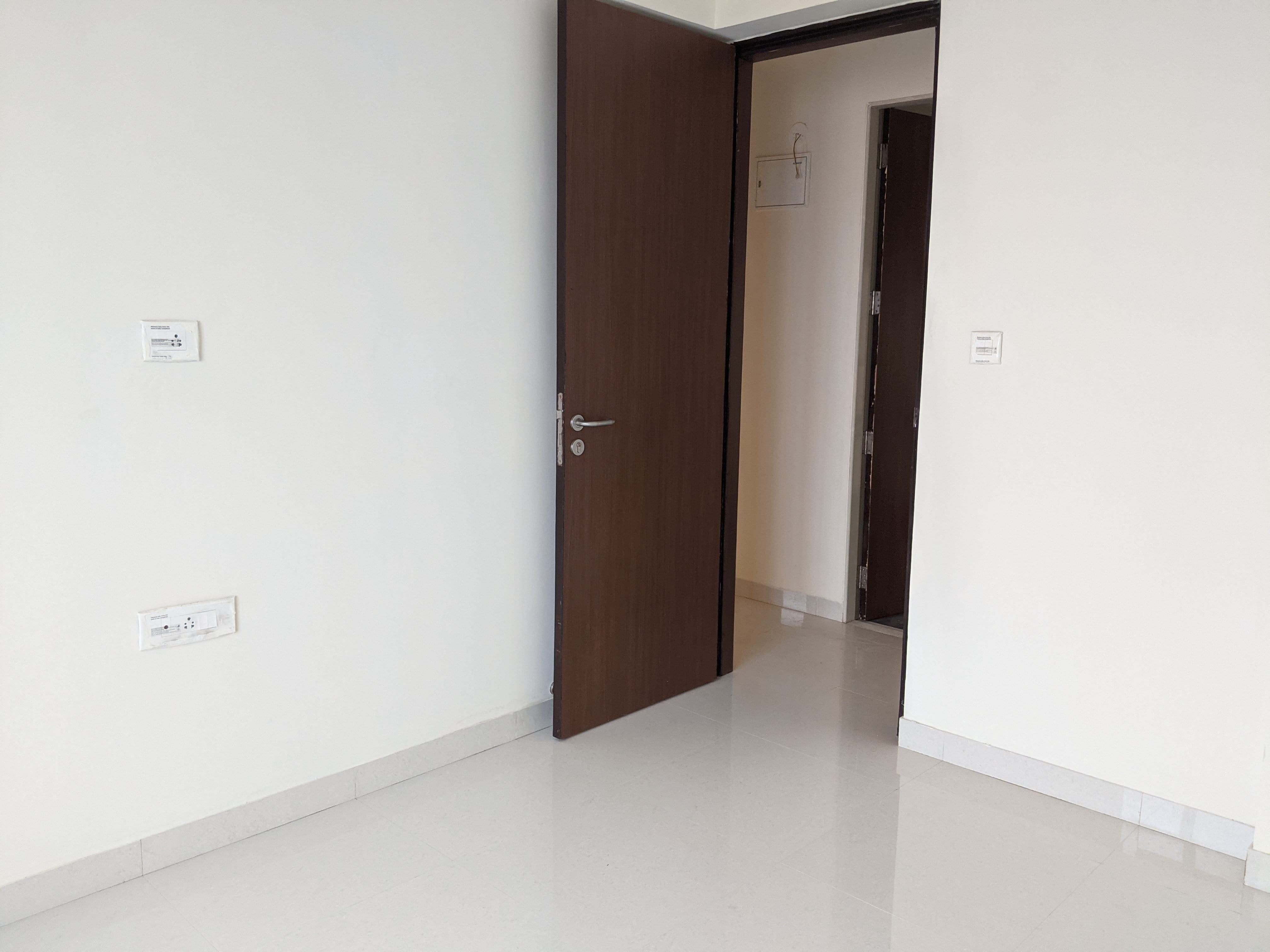 2 BHK Apartment For Rent in Parshwanath Galaxy