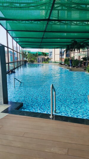 Swimming Pool in 2 BHK Apartment at Piramal Aranya, Byculla – for Rent