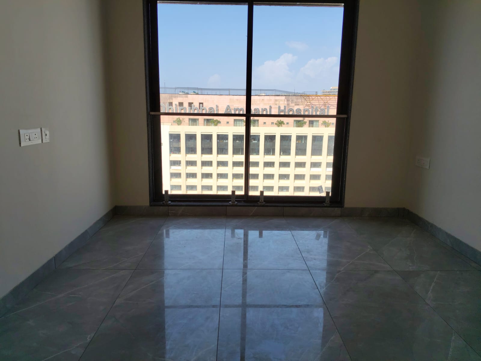 2 BHK + Extra Room 1050 Sq.Ft. Apartment in Hubtown The Premiere