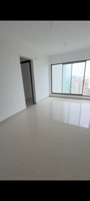 Room in 2 BHK Apartment at Sunteck City Avenue 4, Goregaon West – for Rent