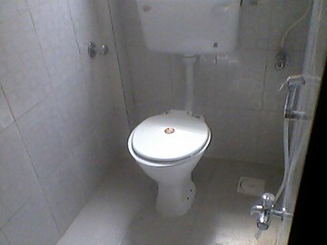 Bathroom in 1 BHK Apartment at Bindra Complex, Andheri East – for Rent