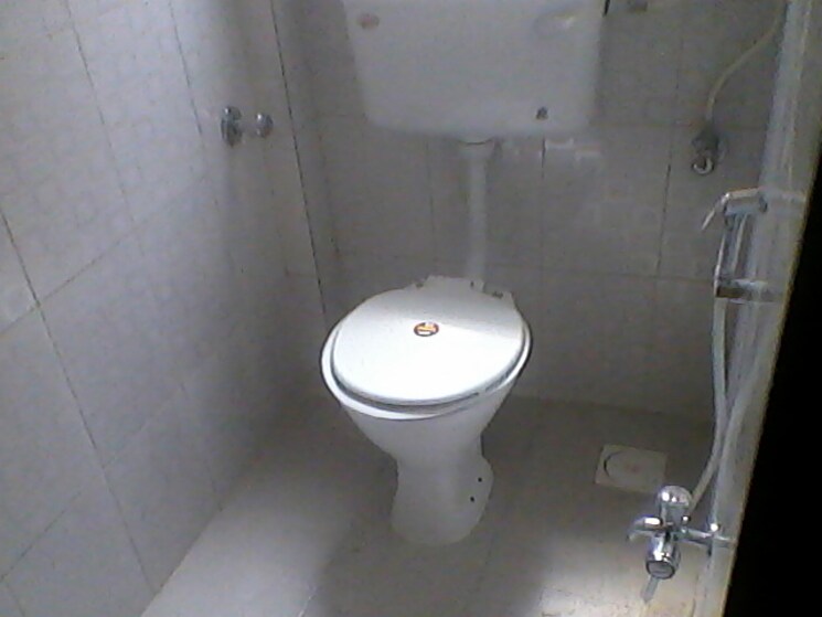 Bathroom, bindra-complex 1 Bedroom 650 Sq.Ft. Apartment In Andheri East Mumbai 9286885