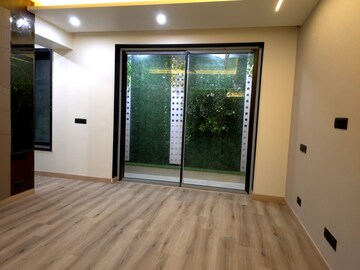 Room in 3 BHK Builder Floor at Hauz Khas – for Sale