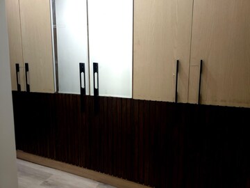 Furnished Amenities in 3 BHK Builder Floor at Hauz Khas – for Sale