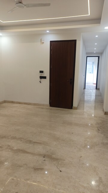 2 BHK Builder Floor For Rent in Patel Nagar