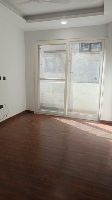 Room in 2 BHK Builder Floor at Patel Nagar – for Rent