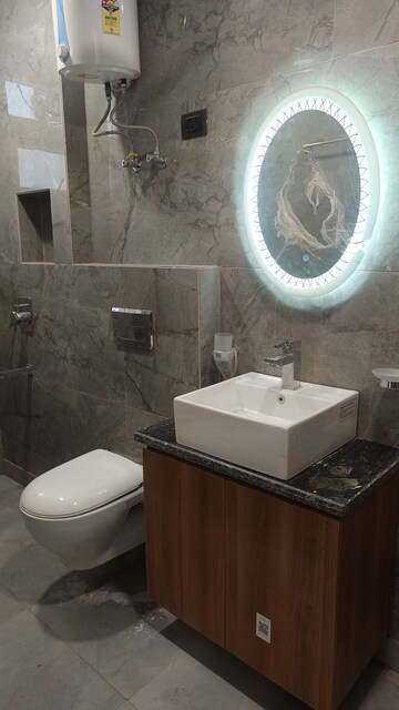 Bathroom in 2 BHK Builder Floor at Patel Nagar – for Rent