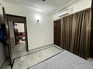 Bedroom in 3 BHK Builder Floor at Sector 15 – for Rent