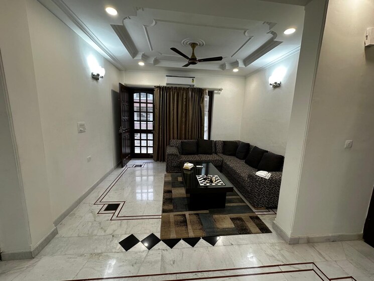 Living Room, sector 15 3 Bedroom 1900 Sq.Ft. Builder Floor In Sector 15 Gurgaon 9286932