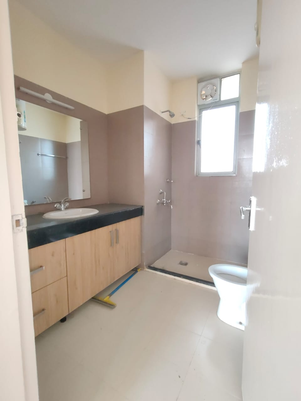 4 BHK Builder Floor For Rent in Orchid Island