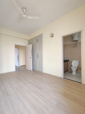 Room in 4 BHK Builder Floor at Orchid Island, Sector 51 – for Rent