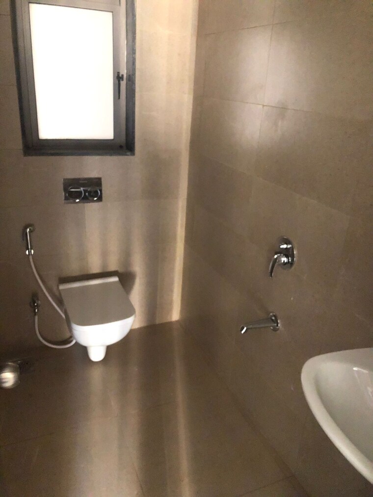 Bathroom, runwal-eirene 2 Bedroom 568 Sq.Ft. Apartment In Balkum Pada Thane 9286928