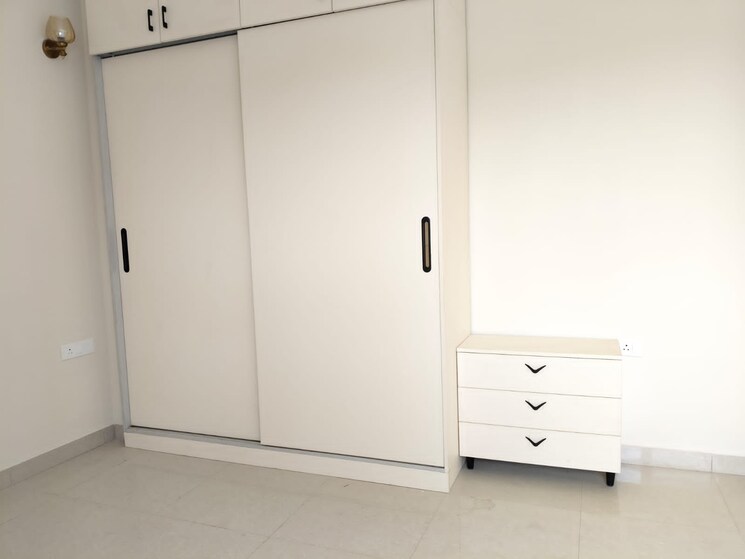 Room, ss-linden 5 Bedroom 3765 Sq.Ft. Apartment In Sector 84 Gurgaon 9286982