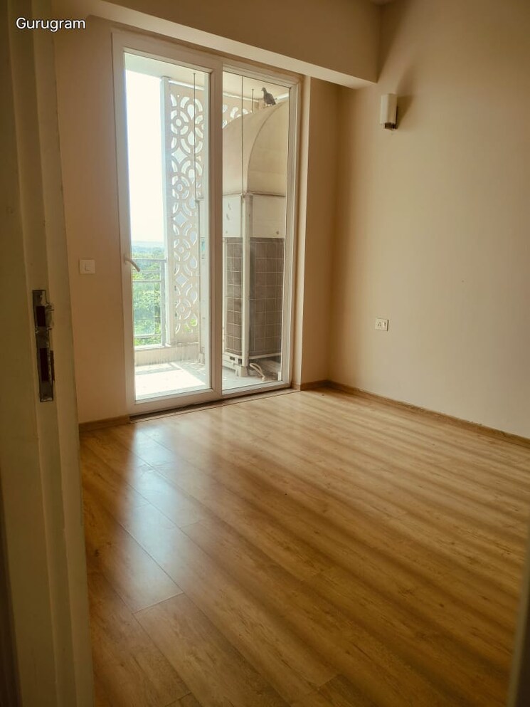 Room, ss-linden 5 Bedroom 3765 Sq.Ft. Apartment In Sector 84 Gurgaon 9286982