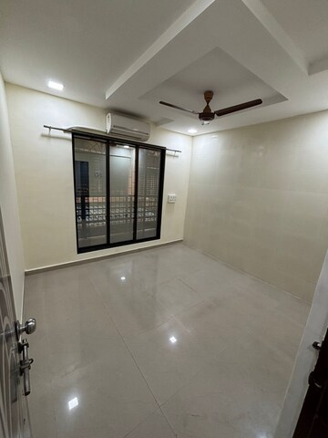 Room in 3 BHK Apartment at Kopar Khairane – for Rent