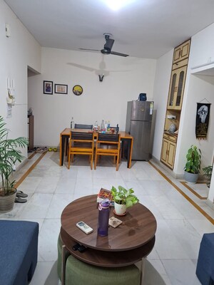 Team Area in 2 BHK Apartment at Ansal Sushant Estate, Sector 52 – for Rent
